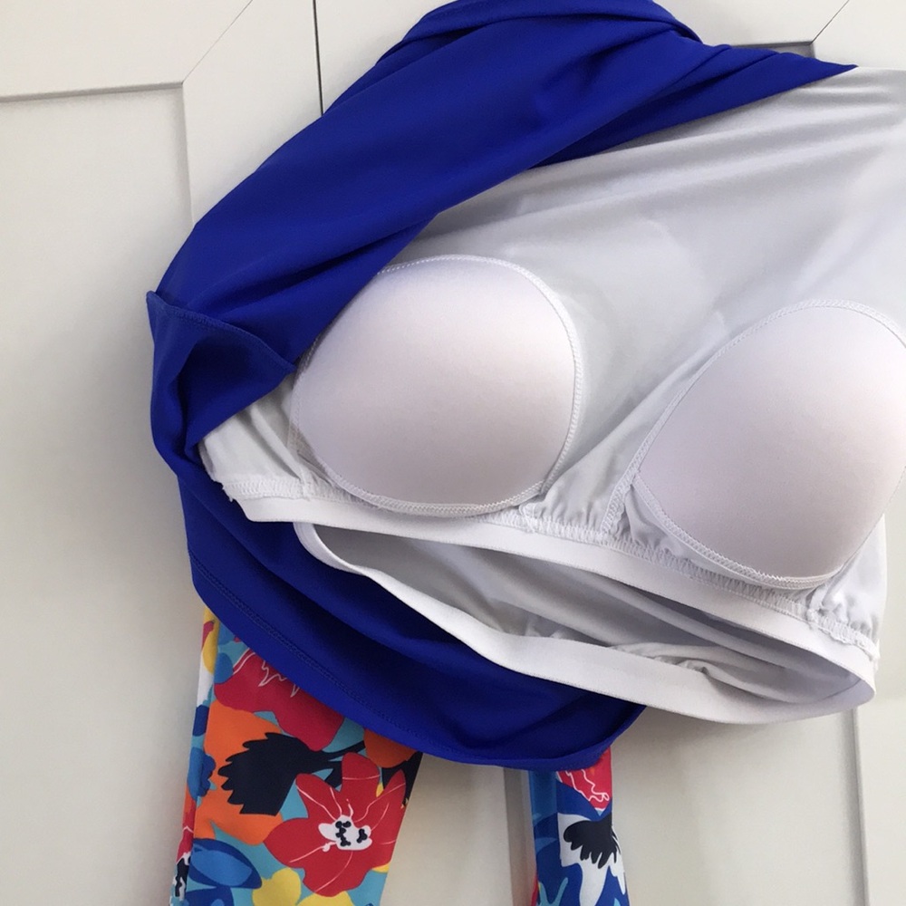 Blue Floral Raglan Long-Sleeve Women's Top - Picture 3 of 7
